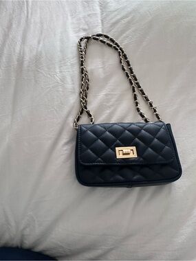 Quilted Black Chain Shoulder Bag with Gold Hardware